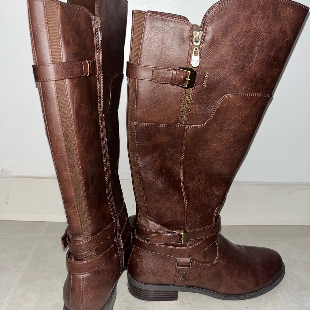 Guess women’s boots